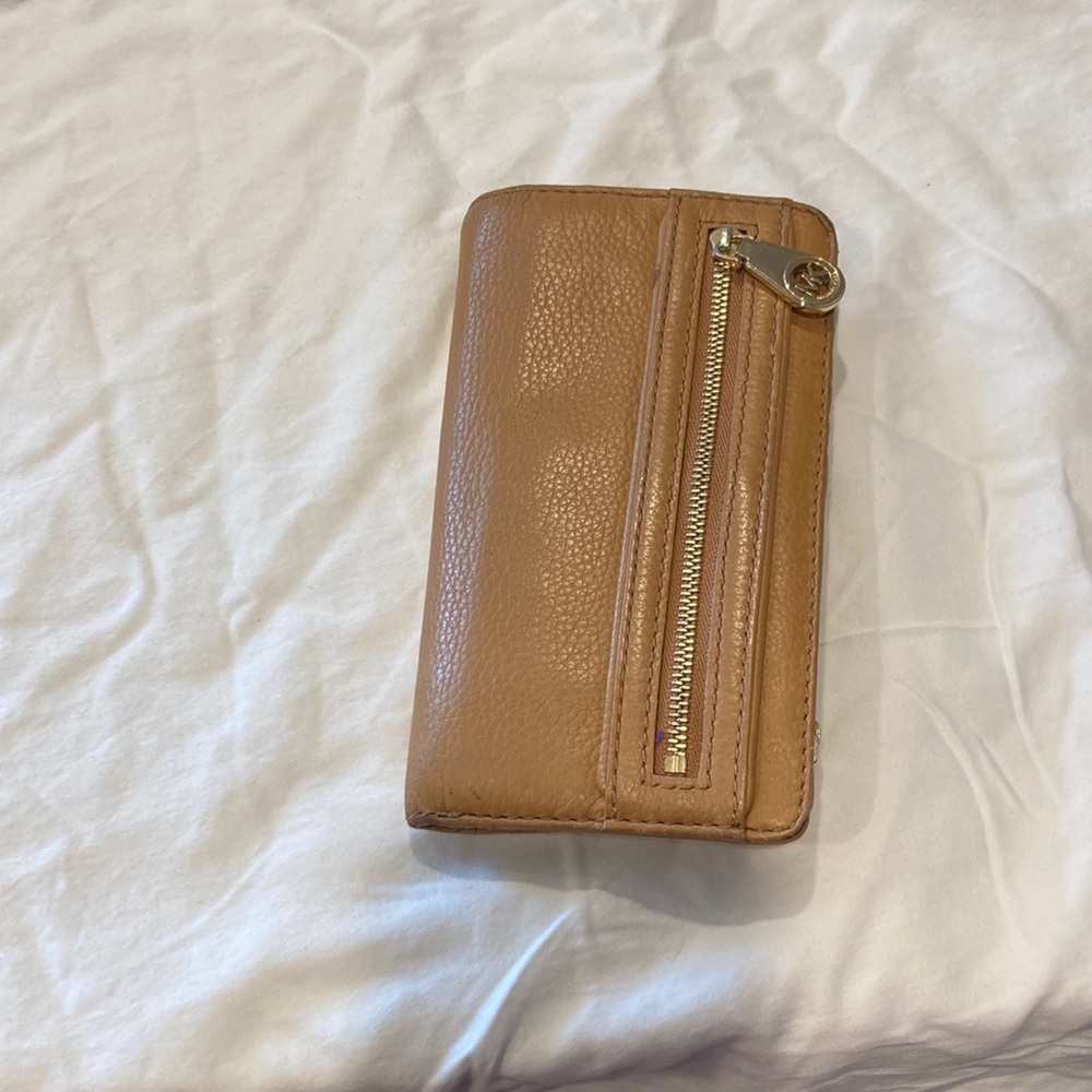 Michael Kors brand leather zipper tan light brown trifold women wallet wristlet